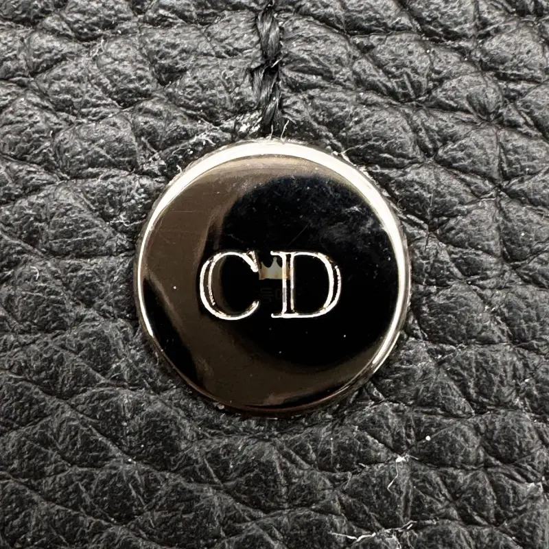 d22cb3ebd5e08e21c3dc01bcd8d74338_1744884019_5791.jpg