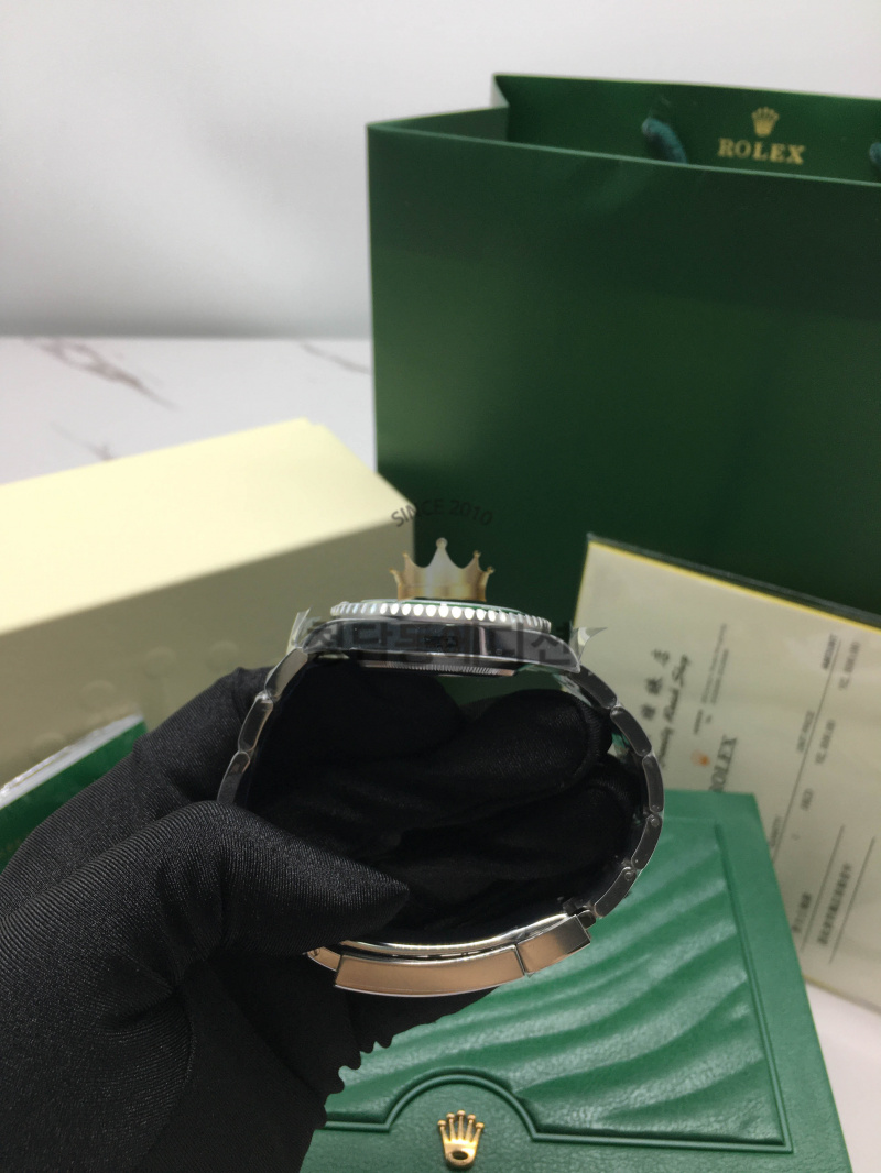 aa5055cbbb23ced500d0abf801d299ce_1764141725_4269.jpg
