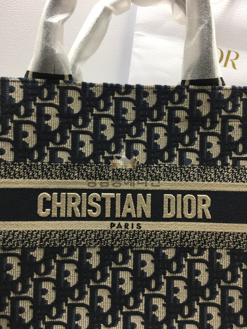 0c93563853759917028d3e01837d284e_1768964964_7904.jpg