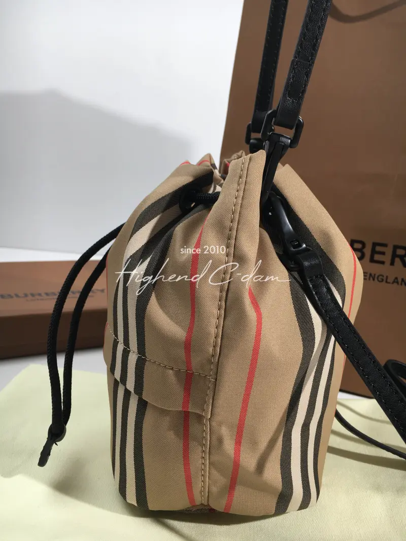b8ce1cbf2f9def03b7e9042cba8cb5e5_1784600862_9935.jpg