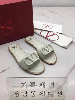 발렌티노 V로고 슬리퍼