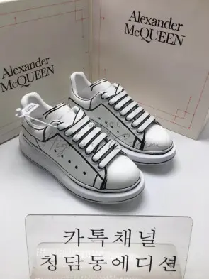 알렉산더 맥퀸 21SS 오버솔 스니커즈 (남녀공용)