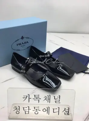 프라다 21ss 샌들 싱글 플랫슈즈
