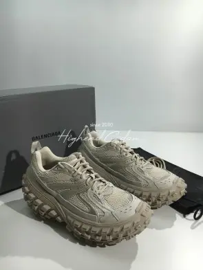 발렌시아가 디펜더 (남녀공용)