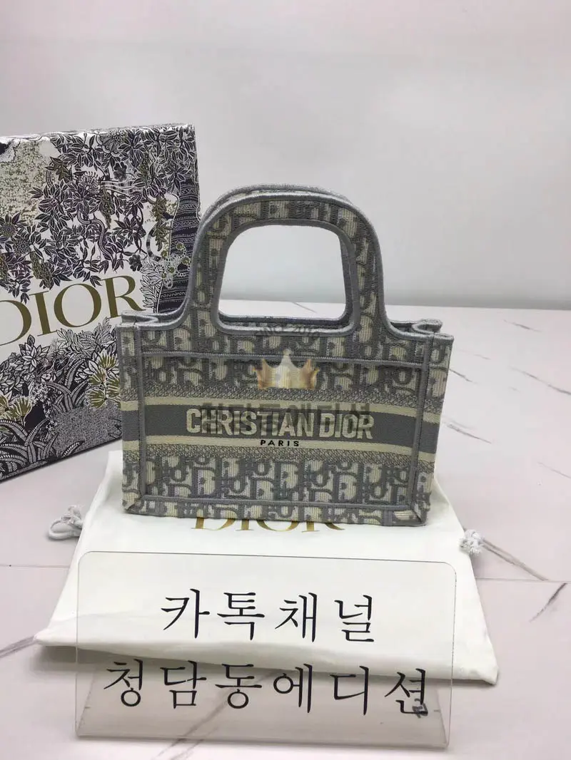 [정품동일가죽] 디올 북토트백 미니 최고퀄