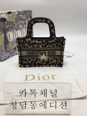 [정품동일가죽] 디올 북토트백 미니 최고퀄