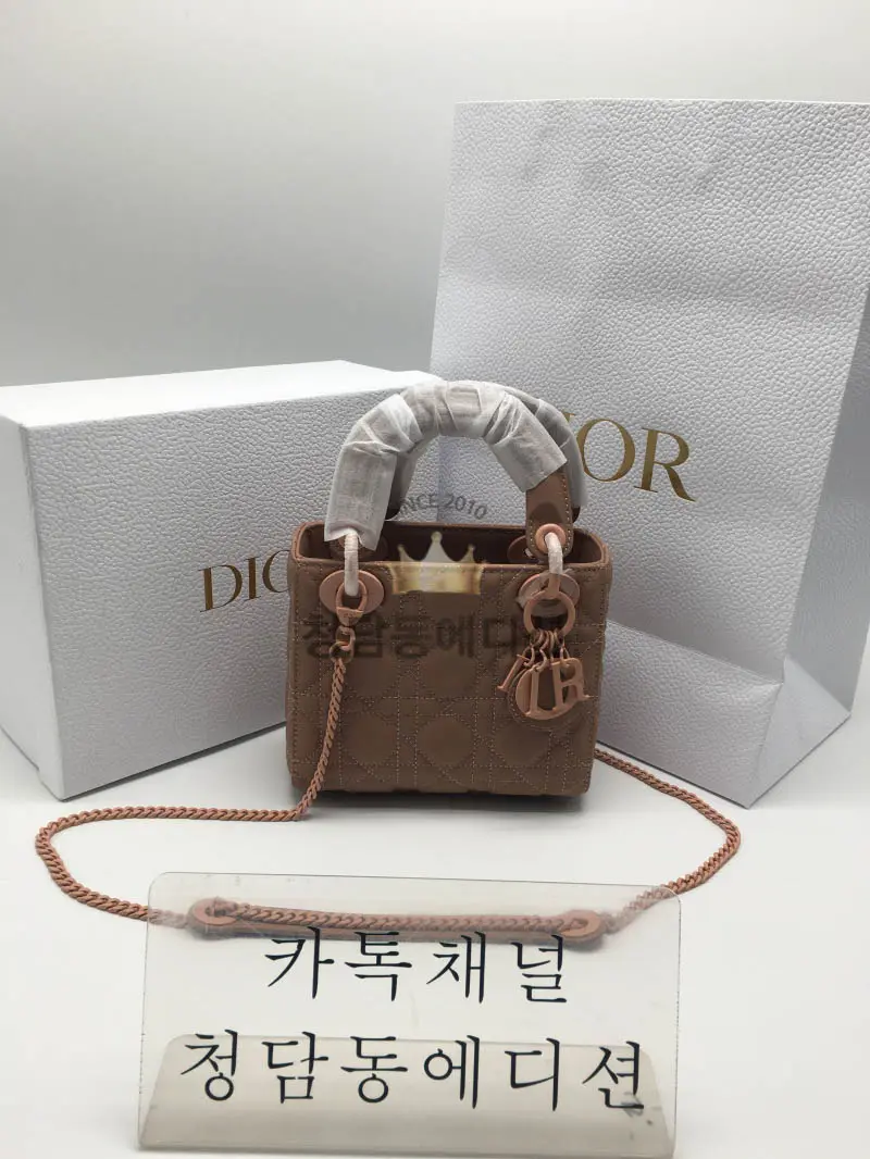 디올 울트라 매트 레이디 백 17cm [정품동일가죽 최고퀄]