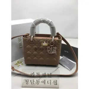 디올 울트라 매트 레이디 백 24cm [정품동일가죽 최고퀄]