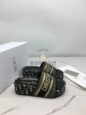 디올 샌들 슬리퍼