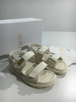 디올 벨크로 샌들