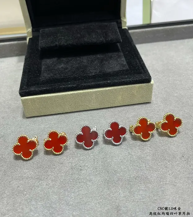 반클 알함브라 빈티지 이어링 귀걸이 (컬러 레드)