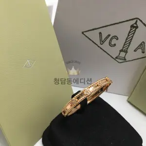 반클리프 빼를리 팔찌 (3COLOR)