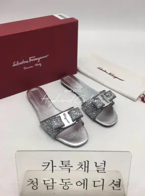 페레가모 샌들