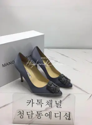 마놀로 블라닉 펌프스