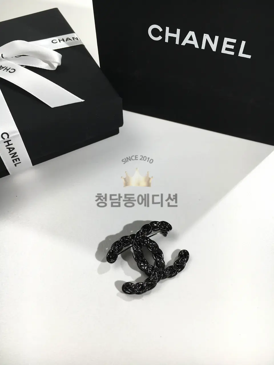 샤넬 브로치
