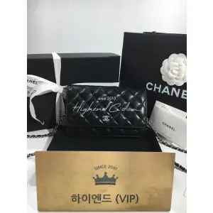 샤넬 클래식 플랩 woc 체인 윌릿 은장 (마그네틱 버클) (하이엔드급)