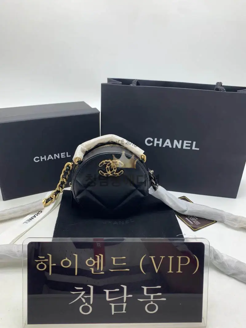 샤넬 19 라운드백 AP0945