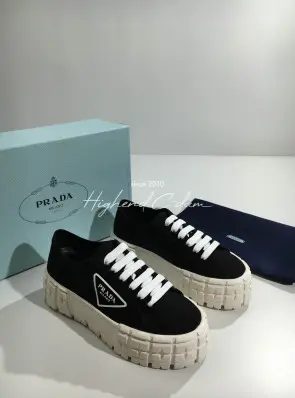 프라다 개버딘 스니커즈 최고퀄
