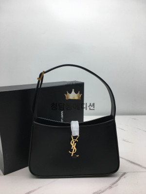 생로랑 모노그램 호보백 품657228 (ZP동일 가죽)