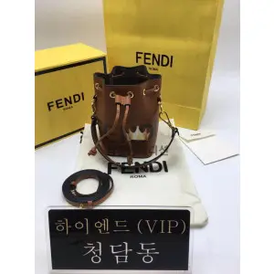 펜디 몬트레조 버킷백