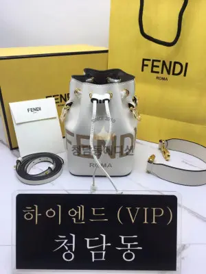 펜디 몬트레조 버킷백