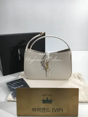생로랑 모노그램 호보백 657228 (하이엔드급)