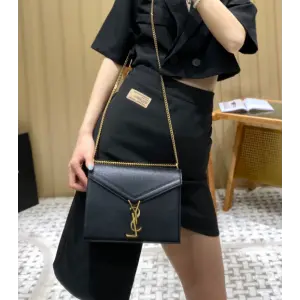 생로랑 카산드라 탑핸들 숄더백 미디움 (하이엔드급)