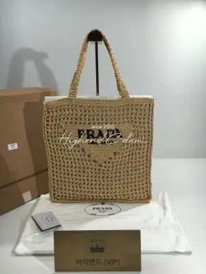 프라다 라피아 토트백 (하이엔드급)