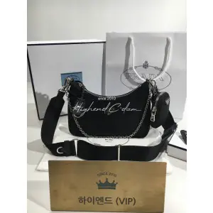 프라다 리에디션 나일론 테수토 호보백 리뉴얼 (하이엔드급)
