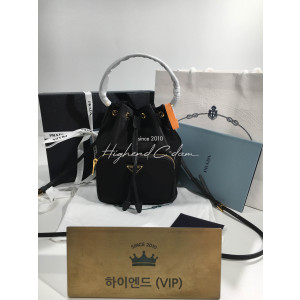 프라다 버킷백 1BH038 (하이엔드급)