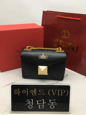 발렌티노 원스터드 체인스트랩 숄더백 (하이엔드급)