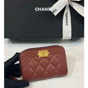 샤넬 보이 작은캐비어스킨 지퍼 카드지갑