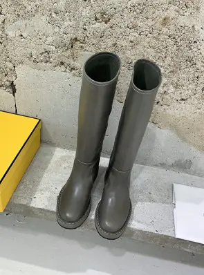 펜디 롱부츠