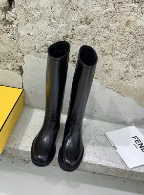 펜디 롱부츠