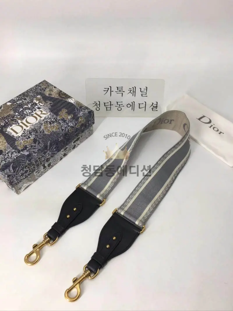 디올 스트랩