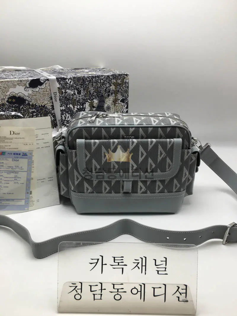 디올 CD 다이아몬드 캔버스 메신저백