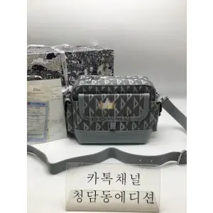 디올 CD 다이아몬드 캔버스 메신저백