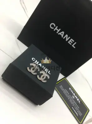 샤넬 CC 귀걸이