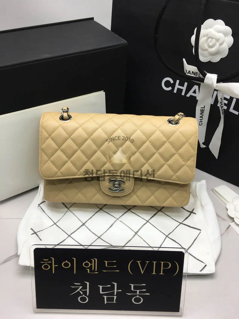 샤넬 클래식백 캐비어스킨 은장 미디움 25.5cm