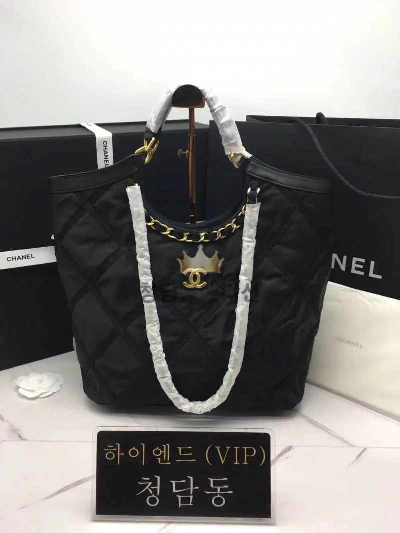 샤넬 나일론 체인 쇼퍼백