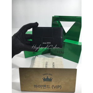 보테가베네타 인트레치아토 신용카드 케이스 651401