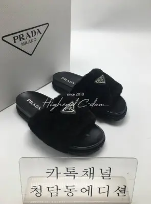 프라다 퍼 슬리퍼