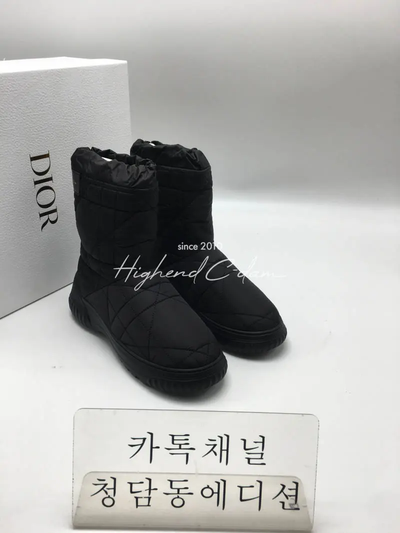 디올 패딩 부츠 (컬러 블랙, 화이트)