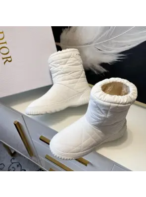 디올 패딩 부츠