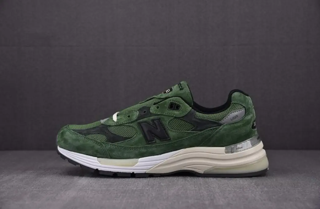 뉴발란스 nb 992 스니커즈 (남녀공용)