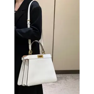 펜디 피카부 I SEE U 미디움