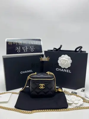 샤넬 23P 하트볼 베니티 AP3203