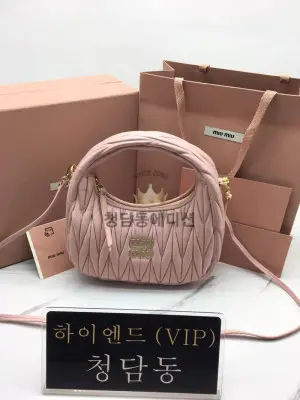 미우미우 MIU MIU 완더 마테라쎄 호보백 스몰