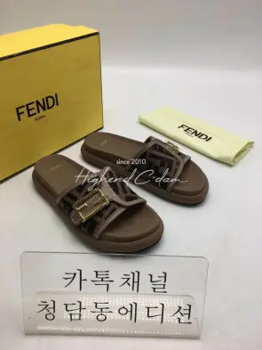 펜디 뮬 슬리퍼