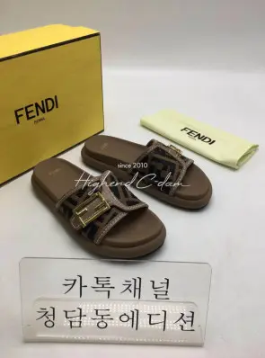 펜디 뮬 슬리퍼